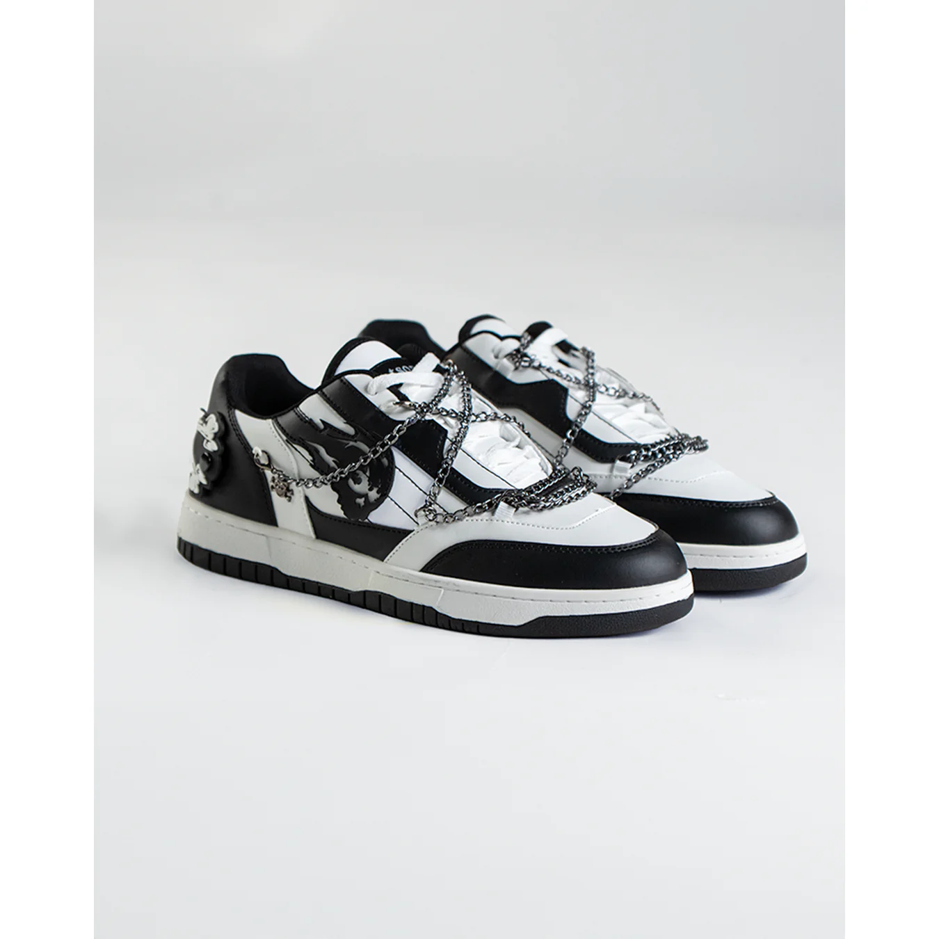 COURT CLASSIC SNEAKERS (PANDA)