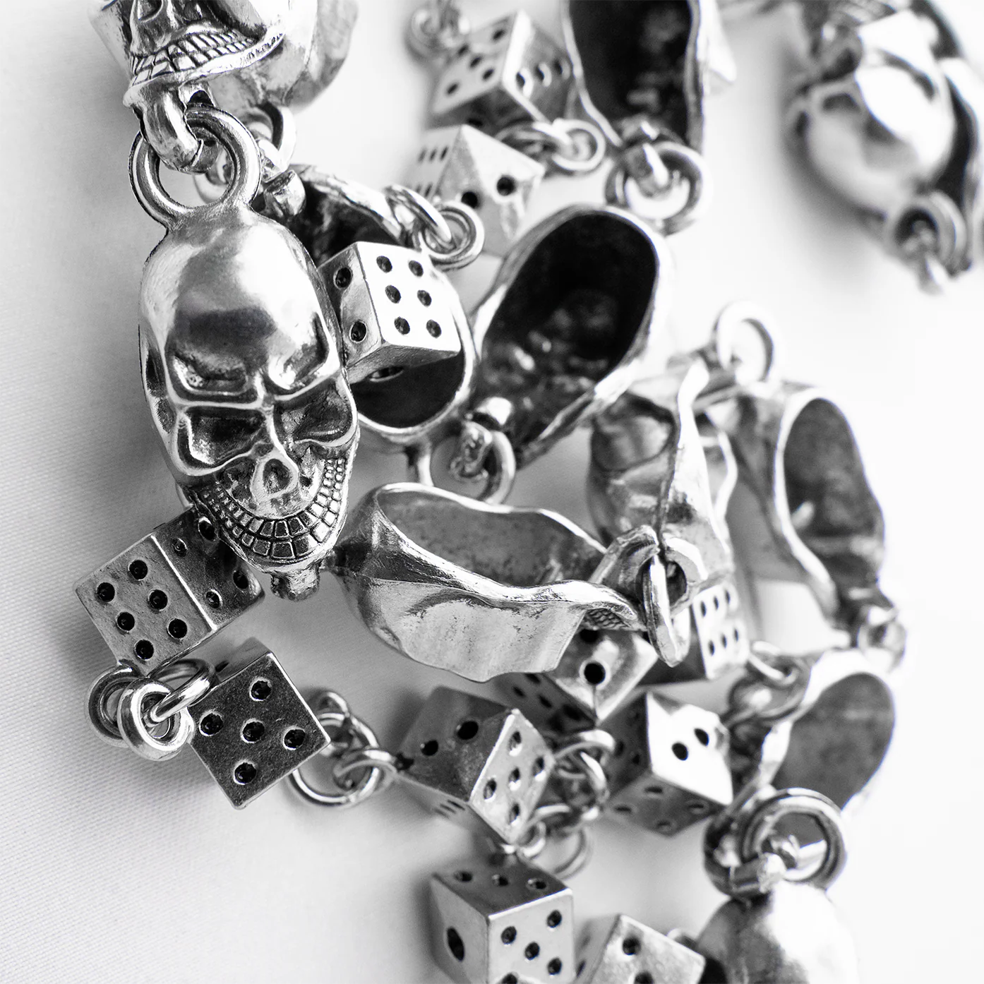 Skull Dice Pant Chain - Image 3