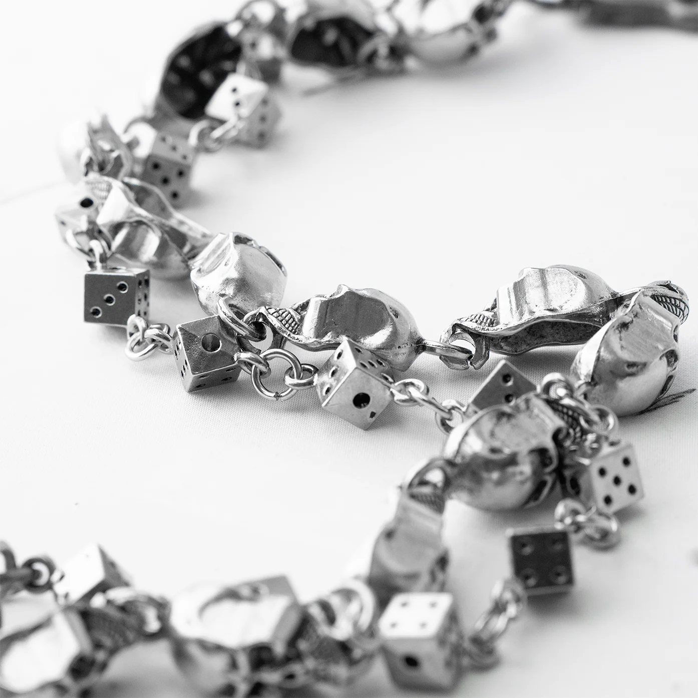 Skull Dice Pant Chain - Image 4