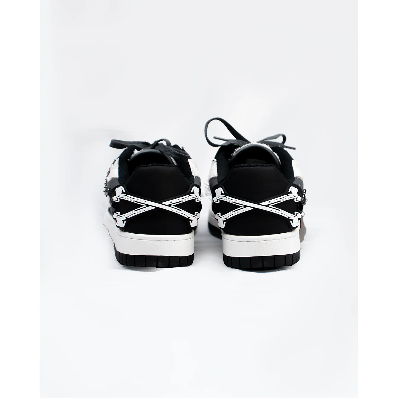 COURT CLASSIC 2 SNEAKERS (UNCHAINED PANDA) - Image 3