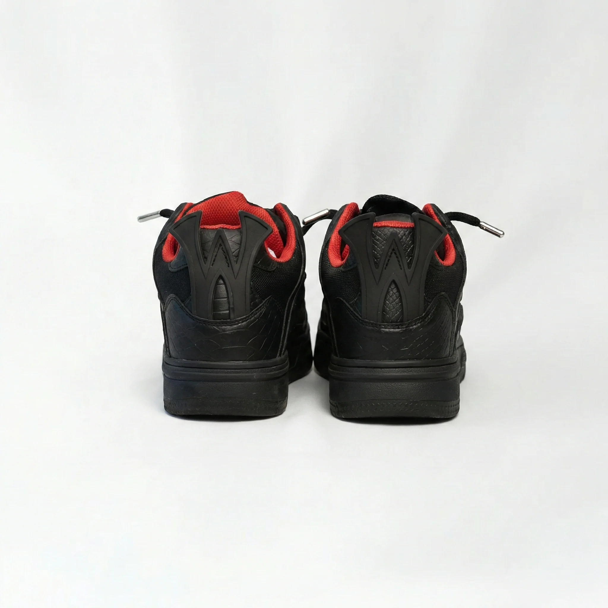 WATSON INVADER SNEAKERS (PREDATOR) - Image 3