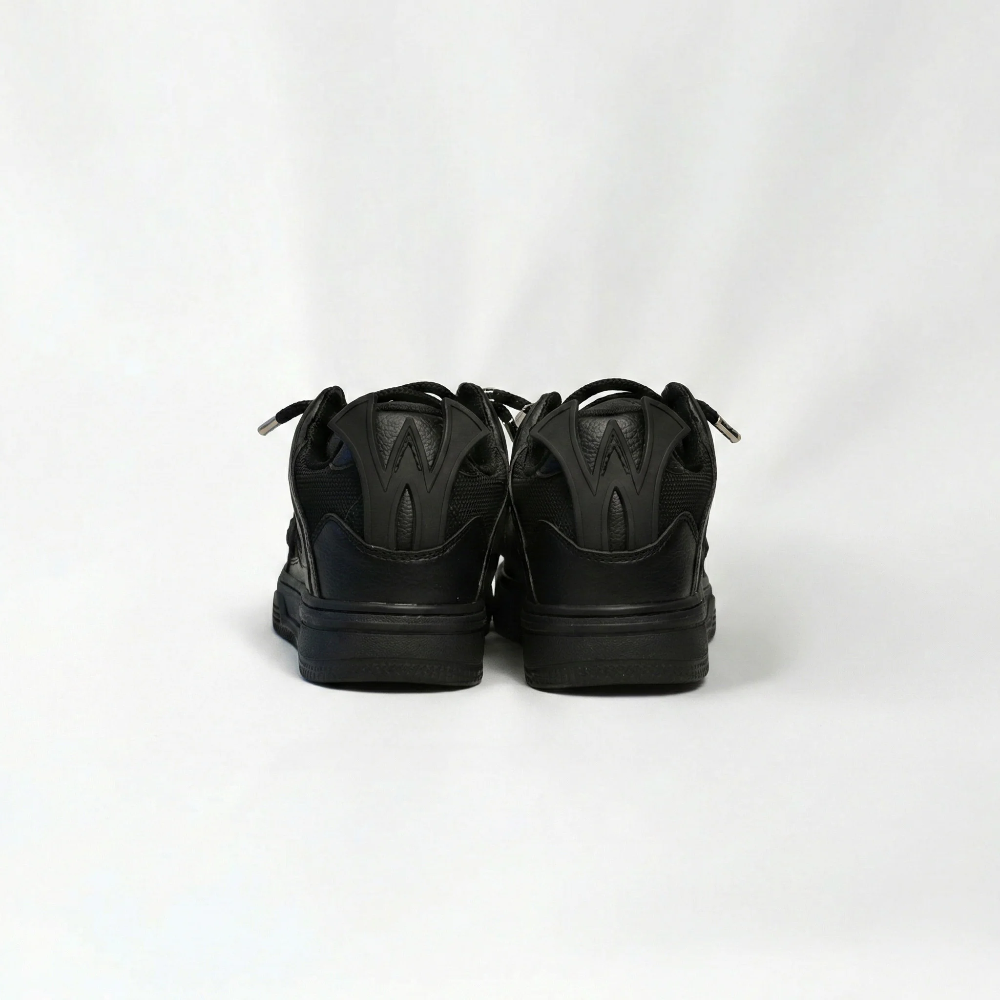 WATSON INVADER SNEAKERS (BLACK OUT) - Image 3