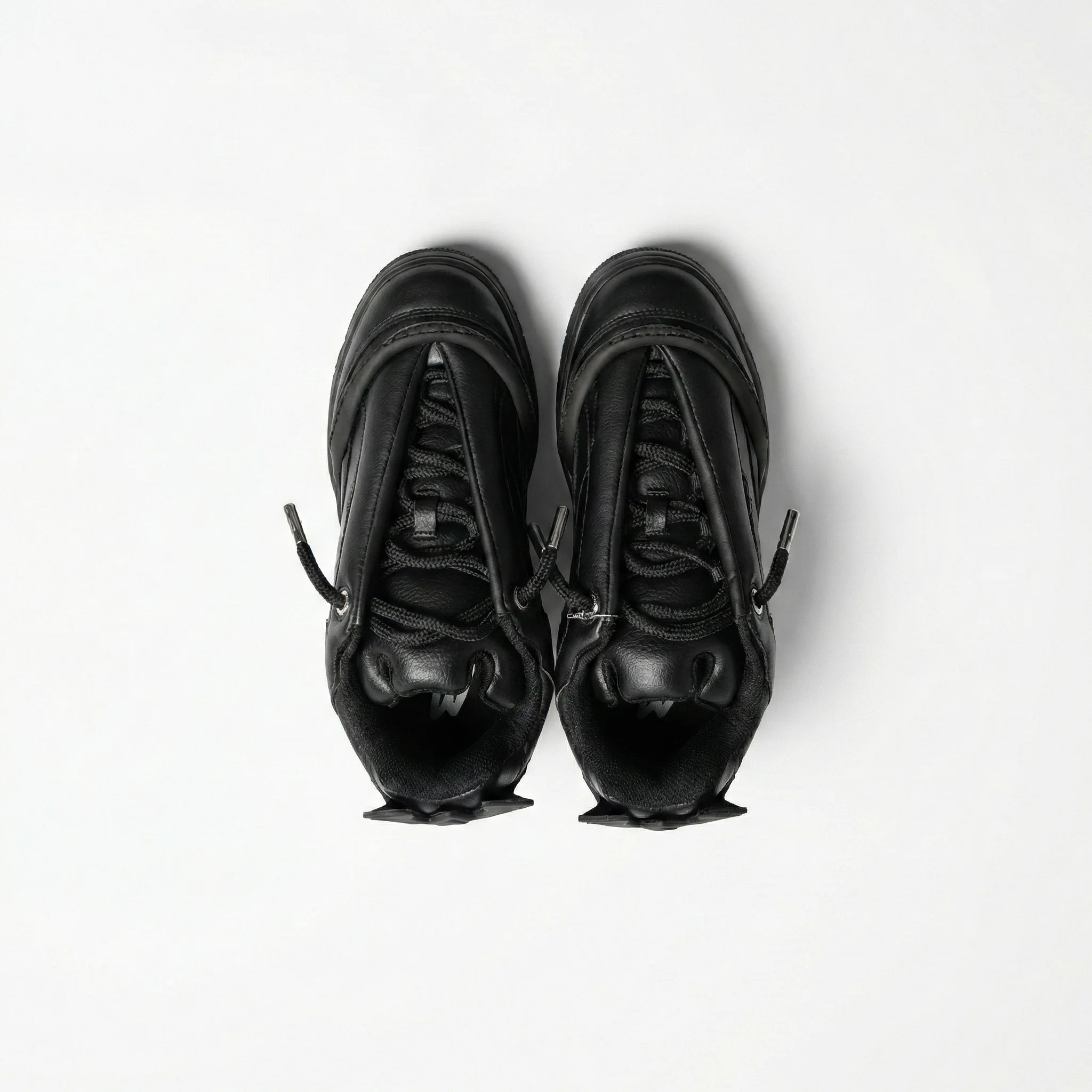 WATSON INVADER SNEAKERS (BLACK OUT) - Image 4