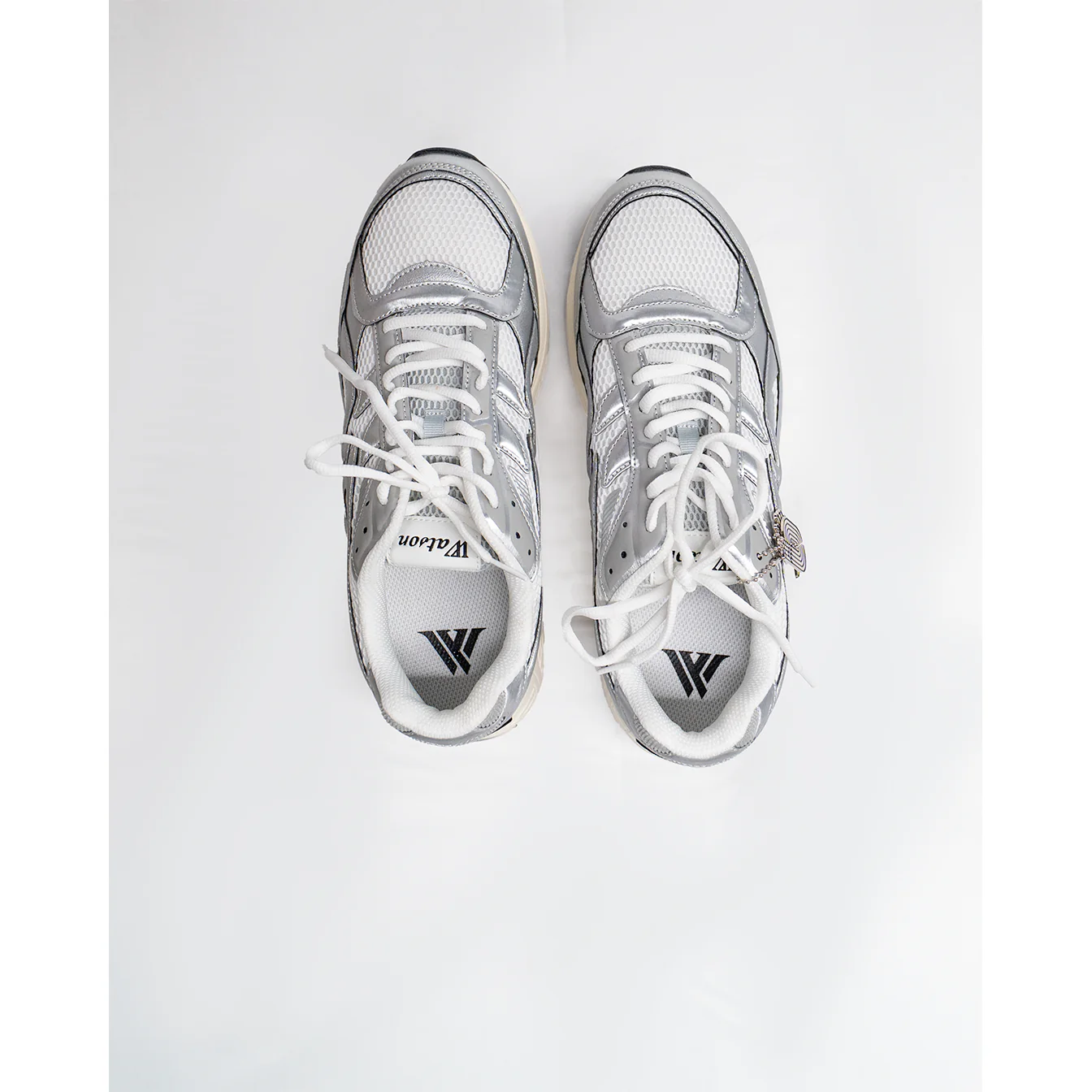 LYTE RUNNER SNEAKERS (METALLIC) - Image 4