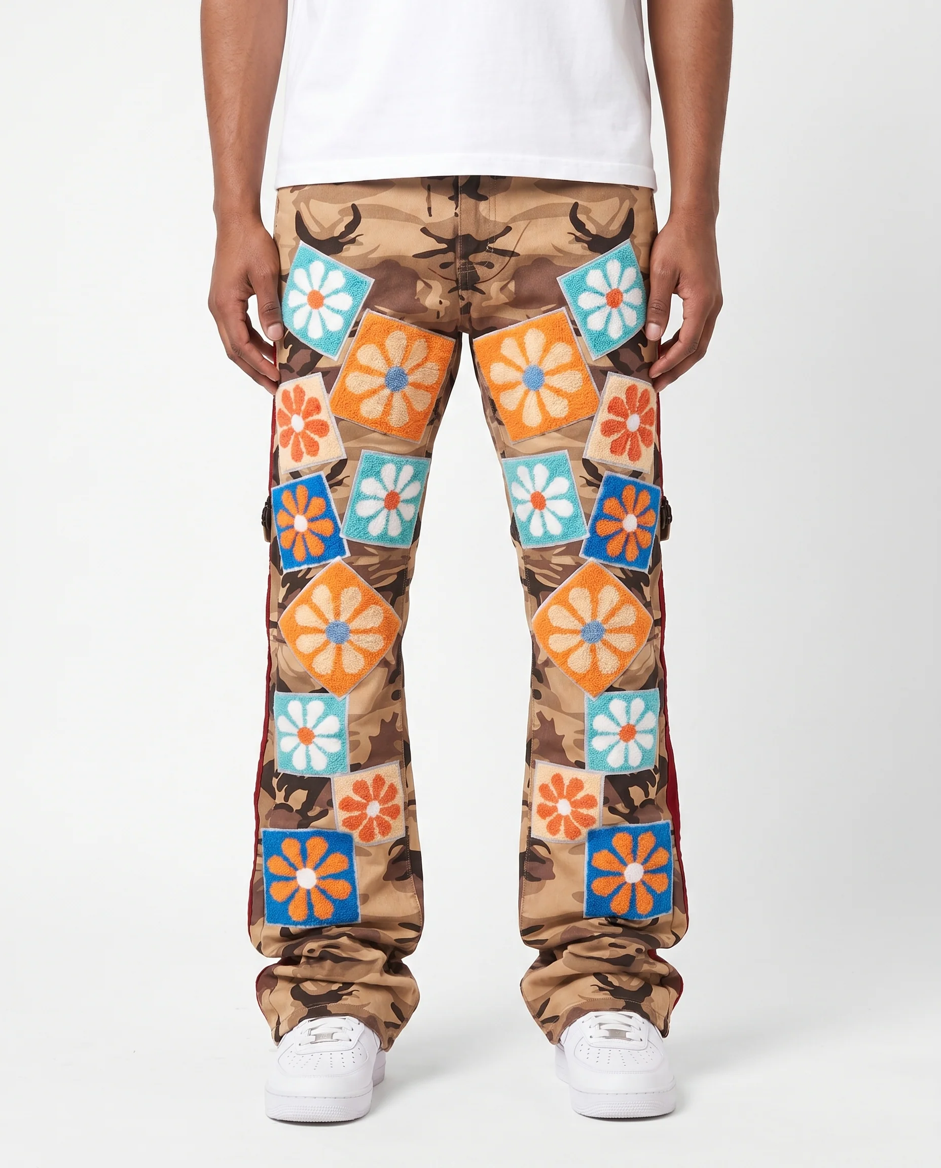 CAMO MULTI CHENILLE FLORAL PATCH DENIM PANTS (TAN)