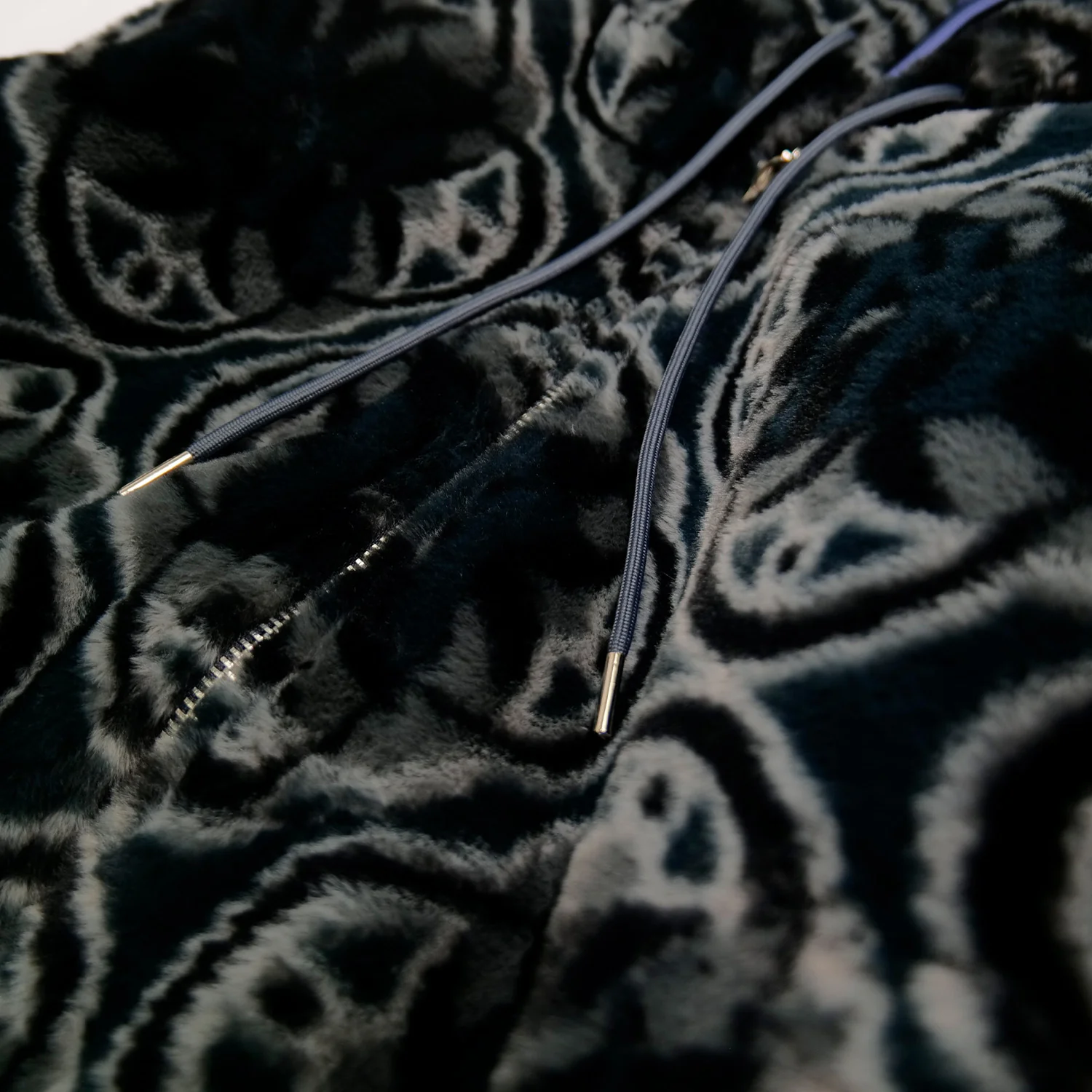 WATSON BRANDED BLACK PATTERN HOODED JACKET - Image 4